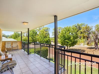 26 Waterview Drive, Woodvale WA 6026