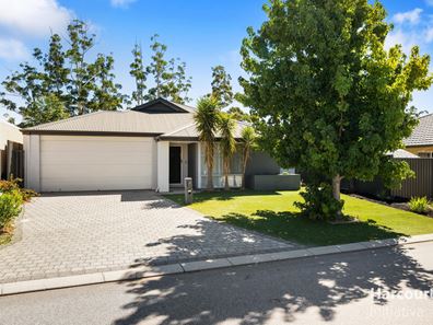 4 Farina Street, Aveley WA 6069