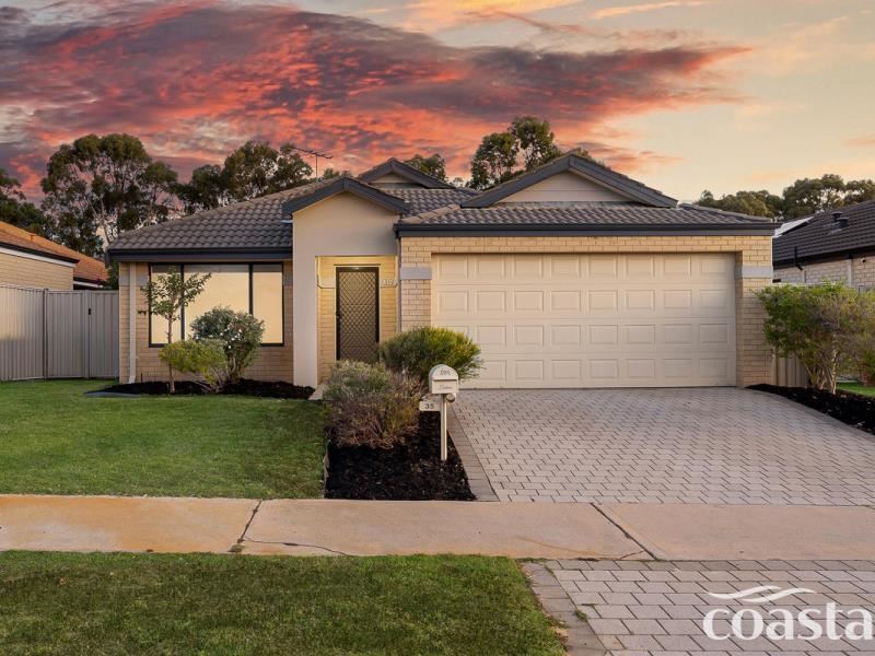 35 Coffs Bend, Secret Harbour WA 6173