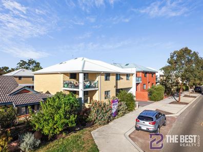 1/10 Whitlock Road, Queens Park WA 6107