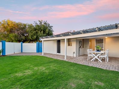 15 Shoalwater Road, Shoalwater WA 6169