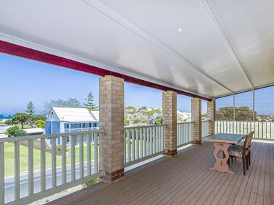 7 Hinchcliffe Road, Lancelin WA 6044