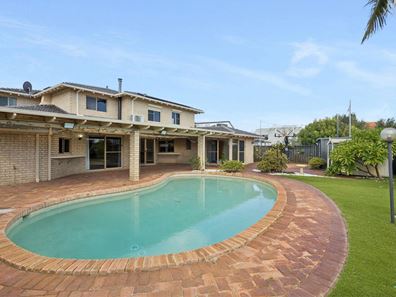 6 Roscrea Close, Waterford WA 6152