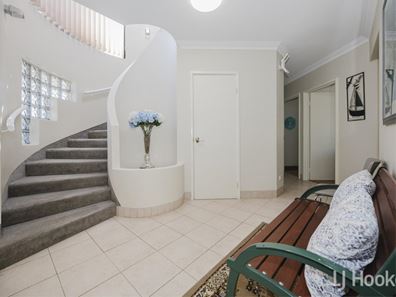 21 Long Beach Promenade, Mindarie WA 6030