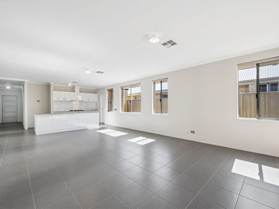 22 Ontario Grove, Success WA 6164