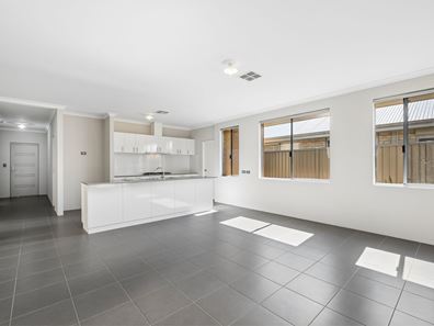 22 Ontario Grove, Success WA 6164