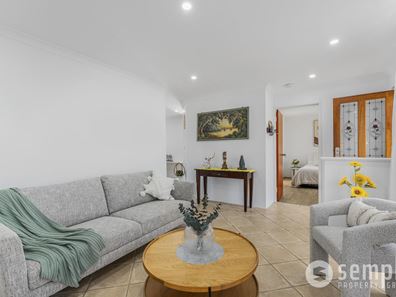 14 Sciano Avenue, Success WA 6164