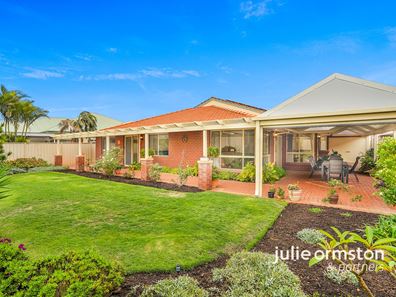 22 St Thomas Loop, Iluka WA 6028