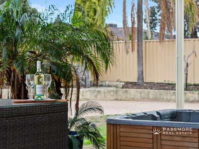 128 Illawarra Crescent South, Ballajura WA 6066