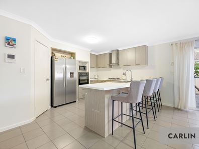 13 Willerin Loop, Success WA 6164
