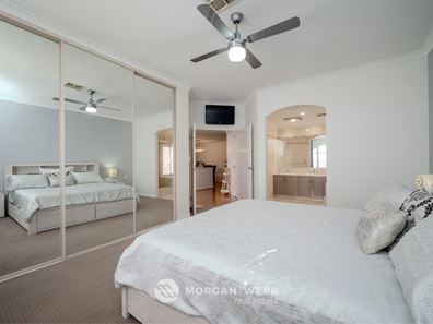 13 Venice Entrance, Iluka WA 6028