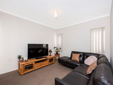 48 Erade Drive, Piara Waters WA 6112