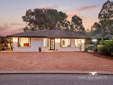 6 Walton Crescent, Mundijong WA 6123