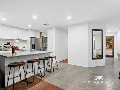 6 Walton Crescent, Mundijong WA 6123