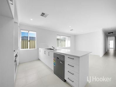 7 Liberty Road, Two Rocks WA 6037