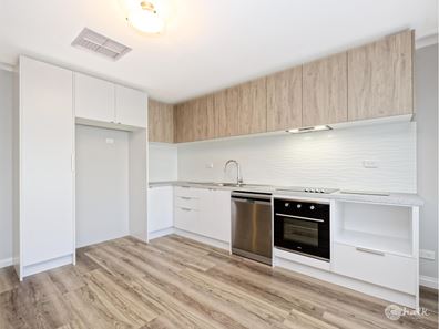 16 Normandy Gardens, Port Kennedy WA 6172