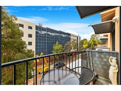 9/11 Regal Place, East Perth WA 6004