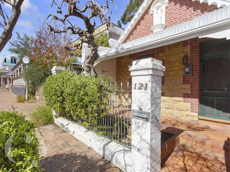 121 George Street, East Fremantle WA 6158