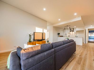 15/267 Fulham Street, Cloverdale WA 6105