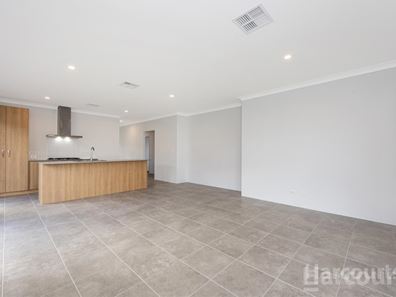 65 Toovey Road, South Yunderup WA 6208