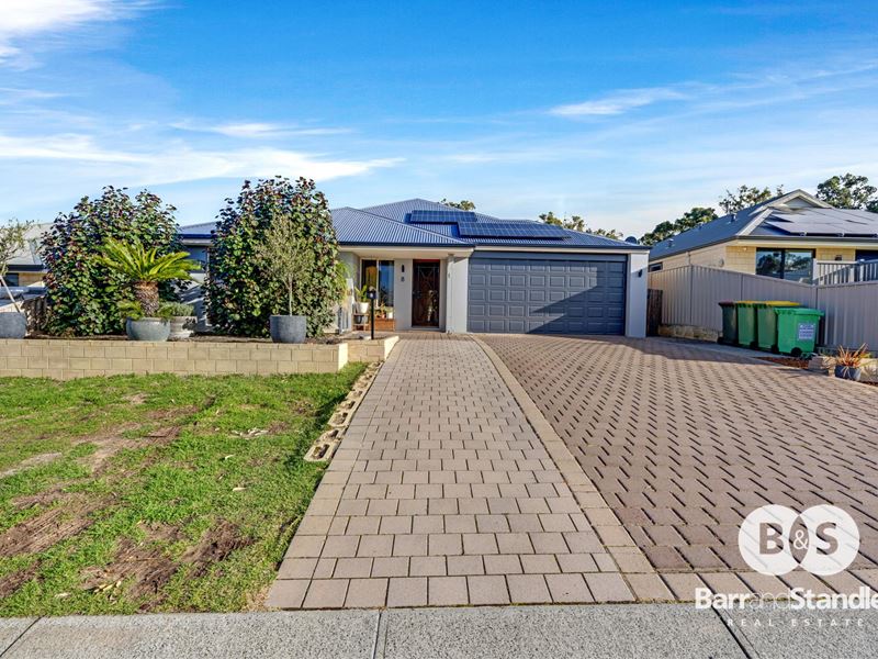 8 Merton Avenue, College Grove WA 6230
