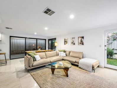 153c Holland Street, Fremantle WA 6160