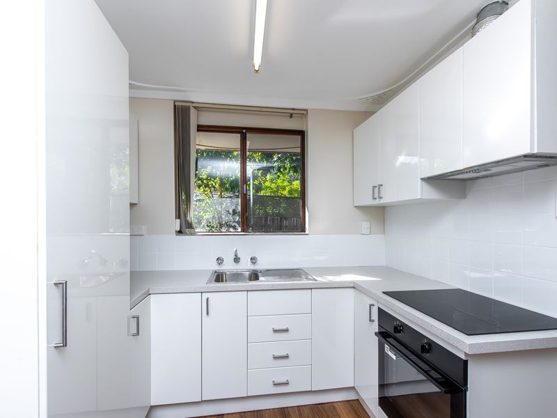 13 Spinaway Street, Craigie WA 6025
