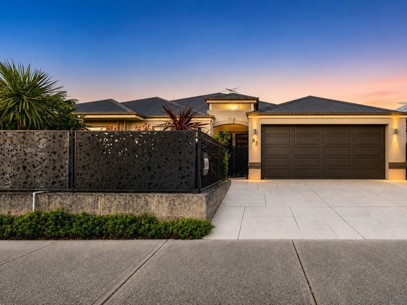 63 Harrington Waters Drive, Waikiki