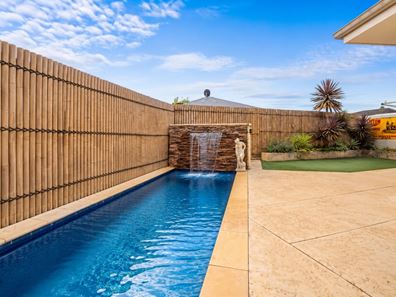 63 Harrington Waters Drive, Waikiki WA 6169
