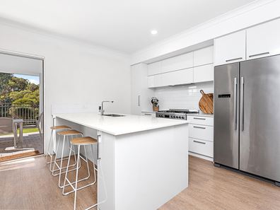 24 Exbury Lane, Success WA 6164