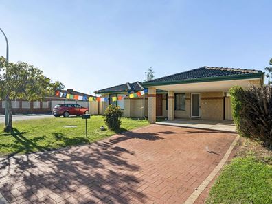 15 Irene McCormack Way, Queens Park WA 6107