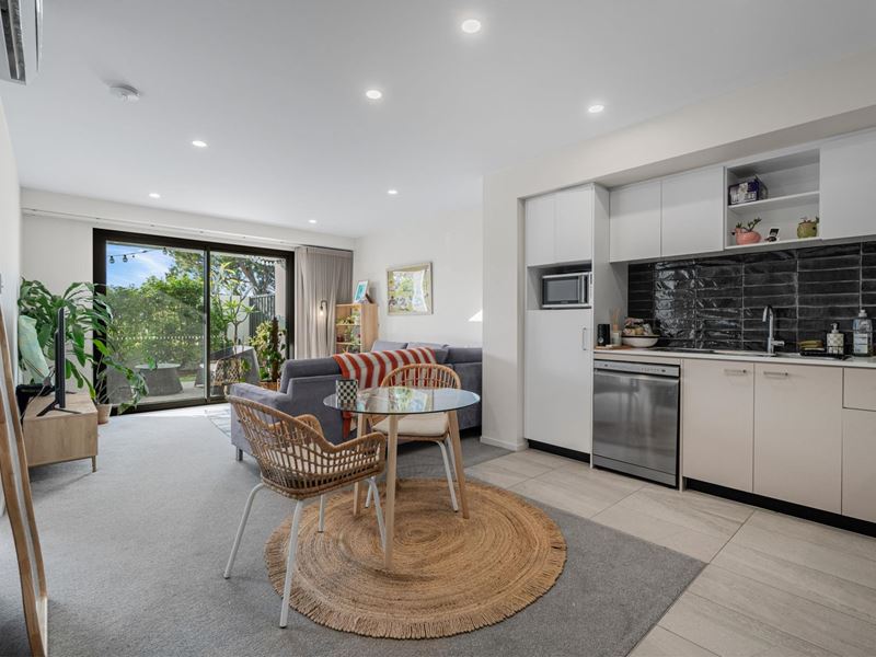 2/49 McGregor Road, Palmyra