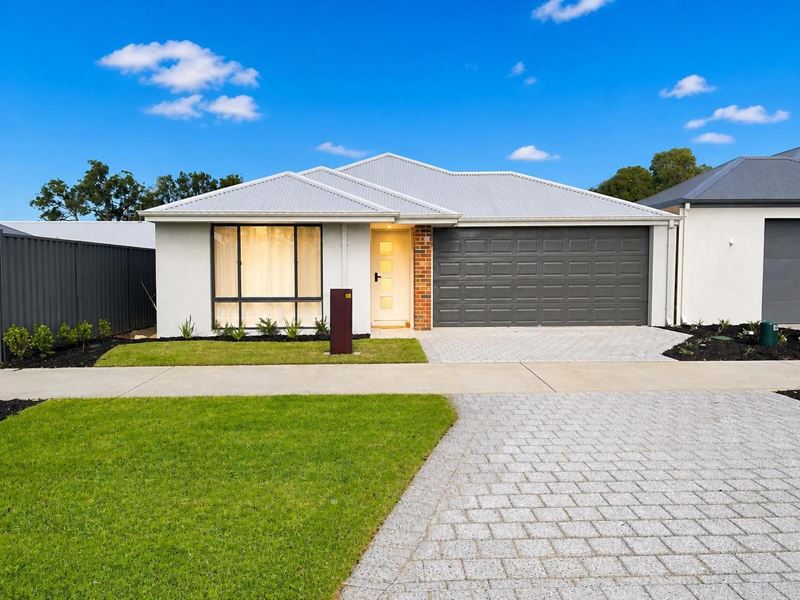 52 Swanson Loop, Coodanup