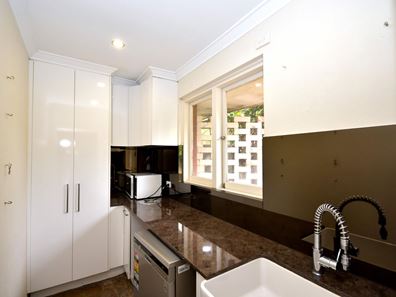 112 Owtram Road, Armadale WA 6112