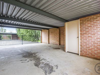 2/298 Streich Avenue, Armadale WA 6112
