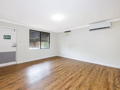 2/298 Streich Avenue, Armadale WA 6112