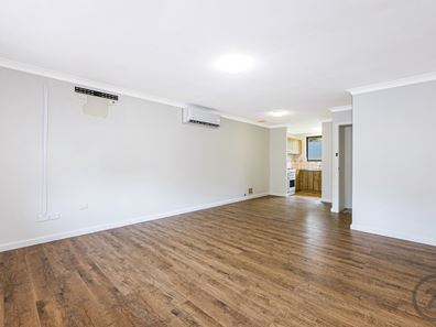 2/298 Streich Avenue, Armadale WA 6112