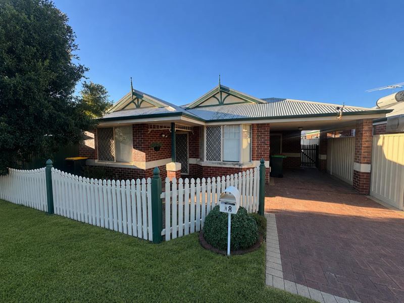 18 Gloucester Street, Victoria Park WA 6100