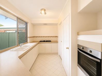 18 Gloucester Street, Victoria Park WA 6100