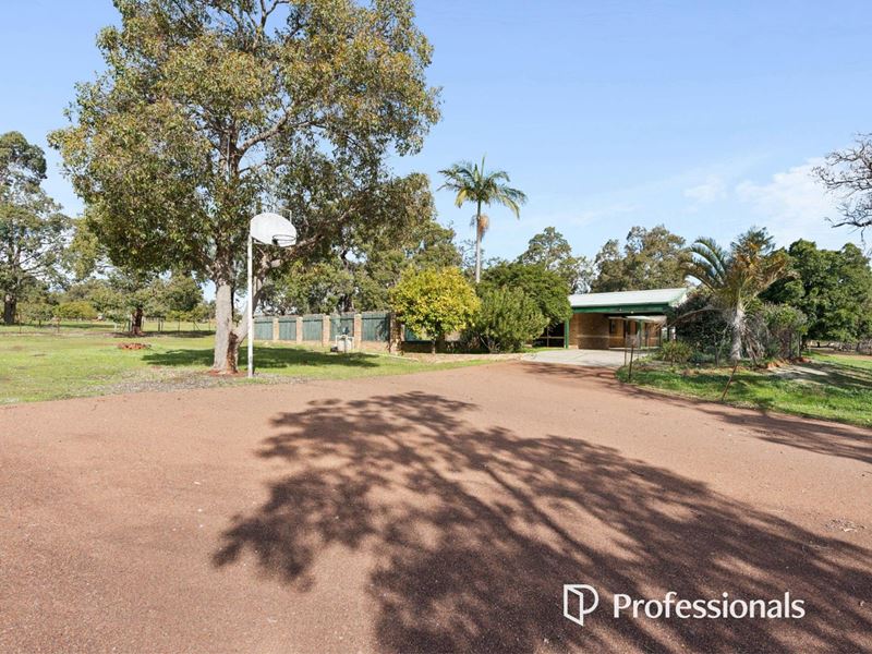 122 Waterwheel Road, Bedfordale WA 6112