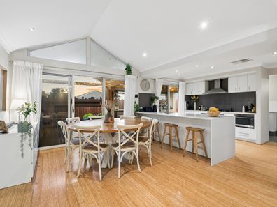 366A Carrington Street, Hamilton Hill WA 6163
