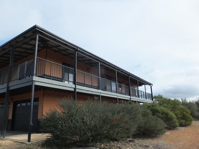 9 West Bank Close, Hopetoun