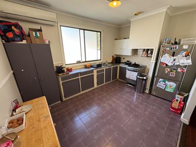 14 Bushell Street, Carey Park WA 6230