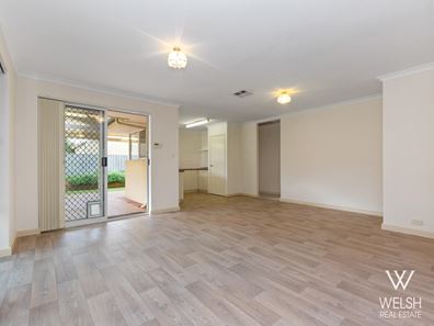 4/363 Daly Street, Cloverdale WA 6105