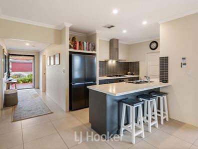 3 Roanoke Way, Dunsborough WA 6281
