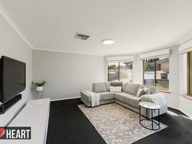 31 Marshwood Retreat, Bibra Lake WA 6163