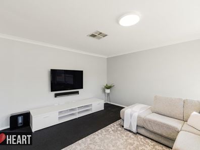 31 Marshwood Retreat, Bibra Lake WA 6163