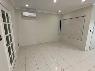 8 Lamont Link, Pearsall WA 6065