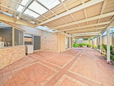 23 Tarragon Place, Thornlie WA 6108