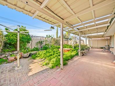 23 Tarragon Place, Thornlie WA 6108